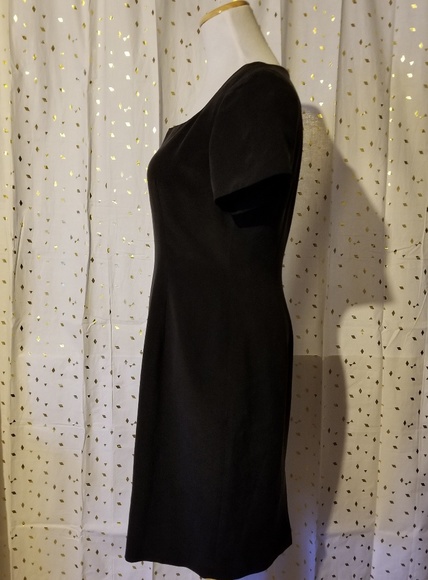 Like new 100% black silk dress - Picture 2 of 8
